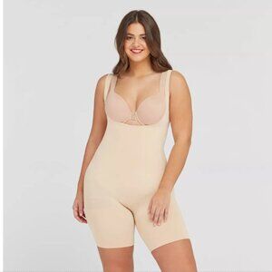 *NEW* Assets by Spanx Shaping Open-Bust Bodysuit, Nude, Size 1X